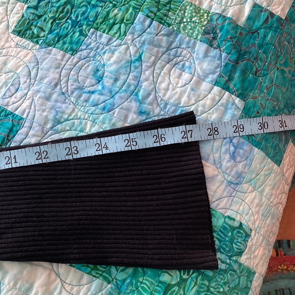 H&M women’s sweater - Picture 8 of 8